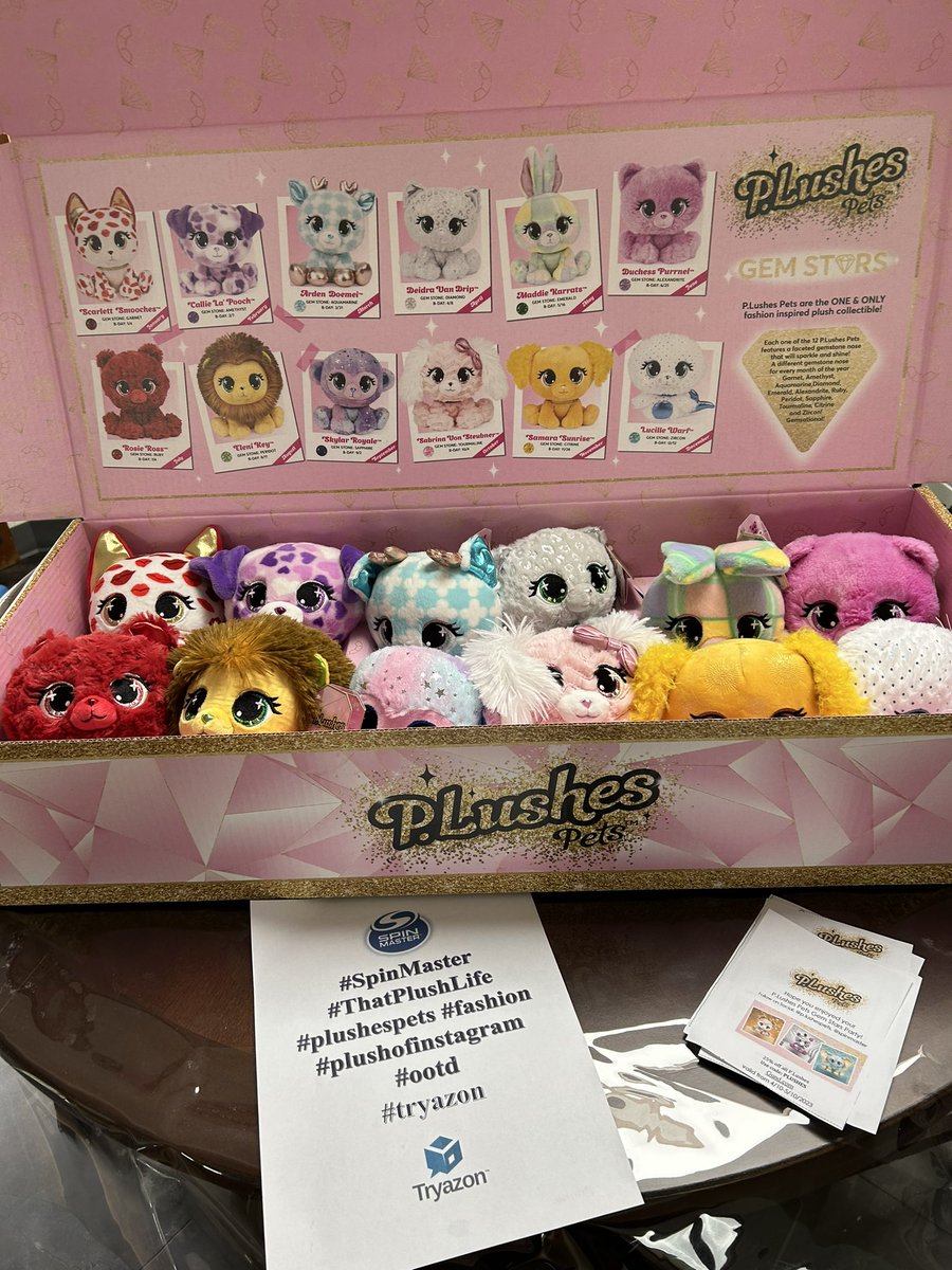 jmrzwatts's tweet photo. So much fun with the neighbor kids at our P. lush Pets party! Thank you @Tryazon @SpinMaster #ThatPlushLife #plushespets #spinmaster and #Tryazon https://t.co/2I24uEp15y