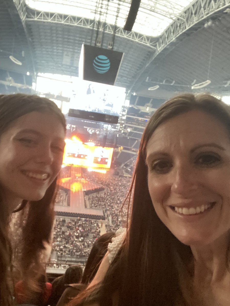 Best Night Ever!  Seeing <a href="/taylorswift13/">Taylor Swift</a> again with my bestie!