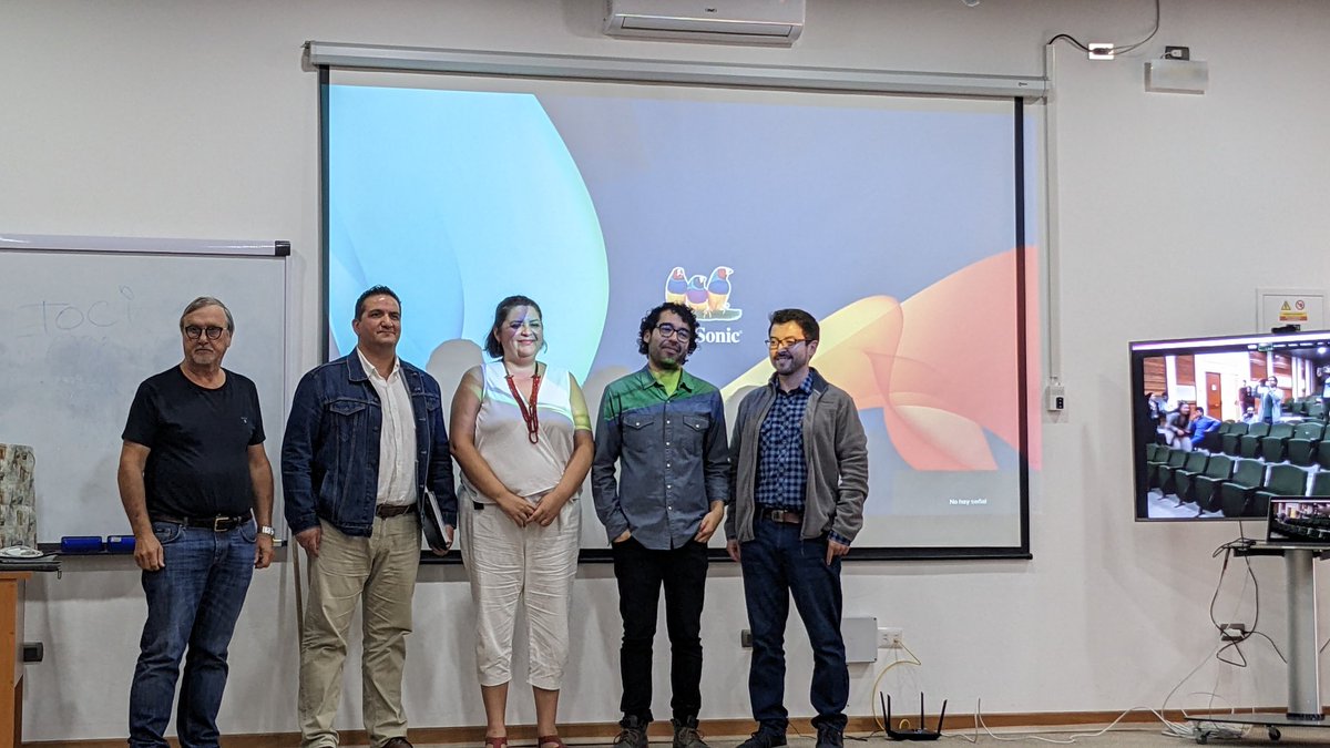 Congratulations to Dr. Gabriel Pinto and Dr. Sangeetha Nandakumar to successfully defend their PhD thesis at <a href="/UAtacama/">Universidad de Atacama</a> 🎉🎉
Their 5 years of work have contributed a lot to the #astronomy and #Planetary_Science field!!! 
#PhDdefense #Thesis #exoplanets #meteorites