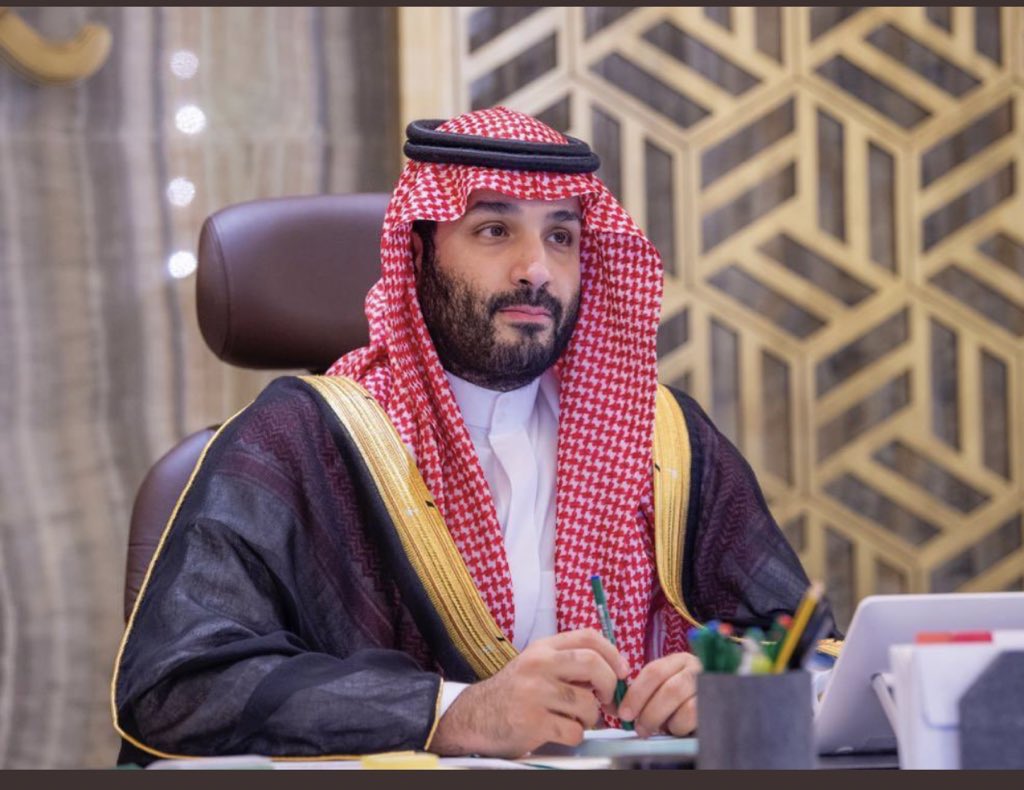 AzizbagBag's tweet photo. اللهم وفي هذه الساعه المباركة أعزهم واحفظهم وكن لمقامهما الرفيع سنداً وعوناً ..وحقق على يديهما الكريمتان ما يرجونه من خير للبلاد والعباد 🤲🤲🤲
🇸🇦💚🇸🇦 https://t.co/2iEpvnrS14