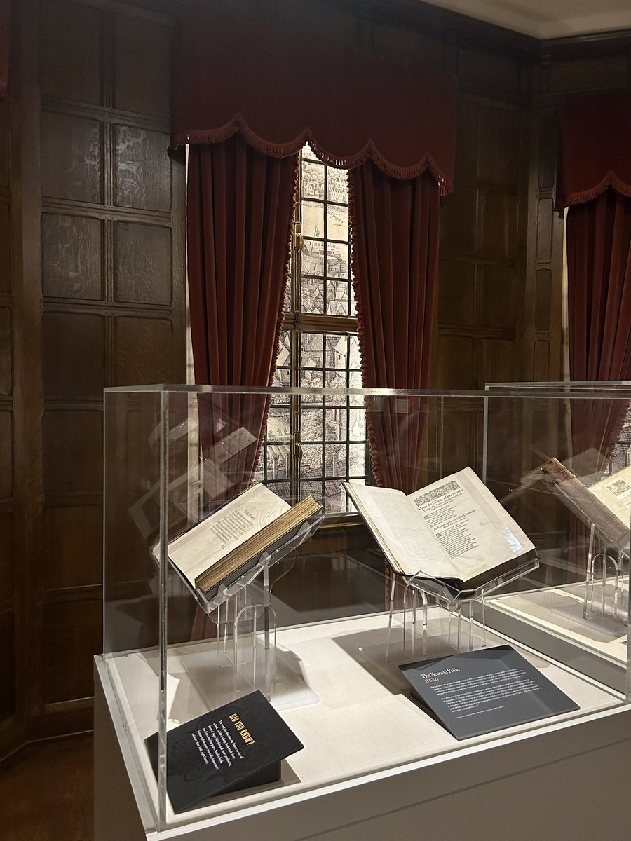 samuellemley's tweet photo. A view of seventeenth-century London through the windows @TheFrickPgh — Hollar’s Long View of London (1647), showing the Globe on the south bank of the Thames https://t.co/sZbo9tkdpS