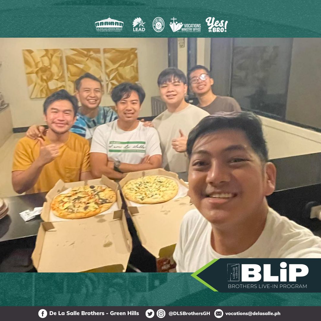DLSBrothersGH's tweet photo. • #BLIP Day 3 Round Up: Community &amp; Congratulations •

Br. Felipe’s session with the live-inners about the Community Life of the Brothers. 🙏🏼

A simple treat followed in joyful anticipation of the live-inners passing the DLSU CAT. Congratulations! 👏🏼 

#YesBro #FSCvocations https://t.co/InftOCSJjo