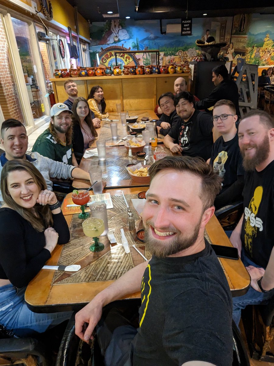 RavagingSavage's tweet photo. SavCon™ is lit 😎 From internet to IRL 🔥🔥 https://t.co/dpuzI4xt4x