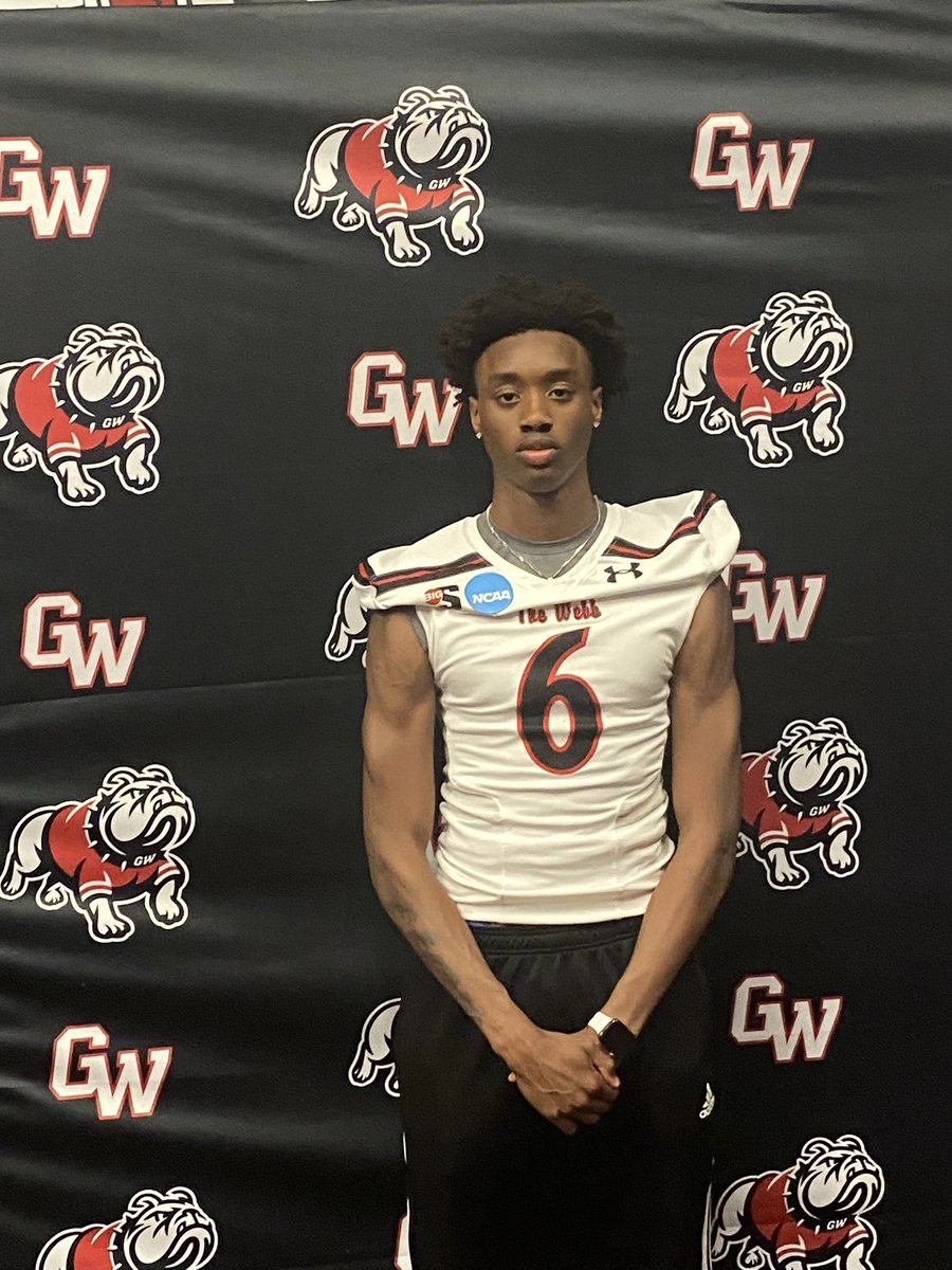 coreywinston_'s tweet photo. Great Junior day Garner Webb❤️🤍@ACoachKing @JordanFalconsFB @CoachTreLamb9 https://t.co/l6jTmH38fX