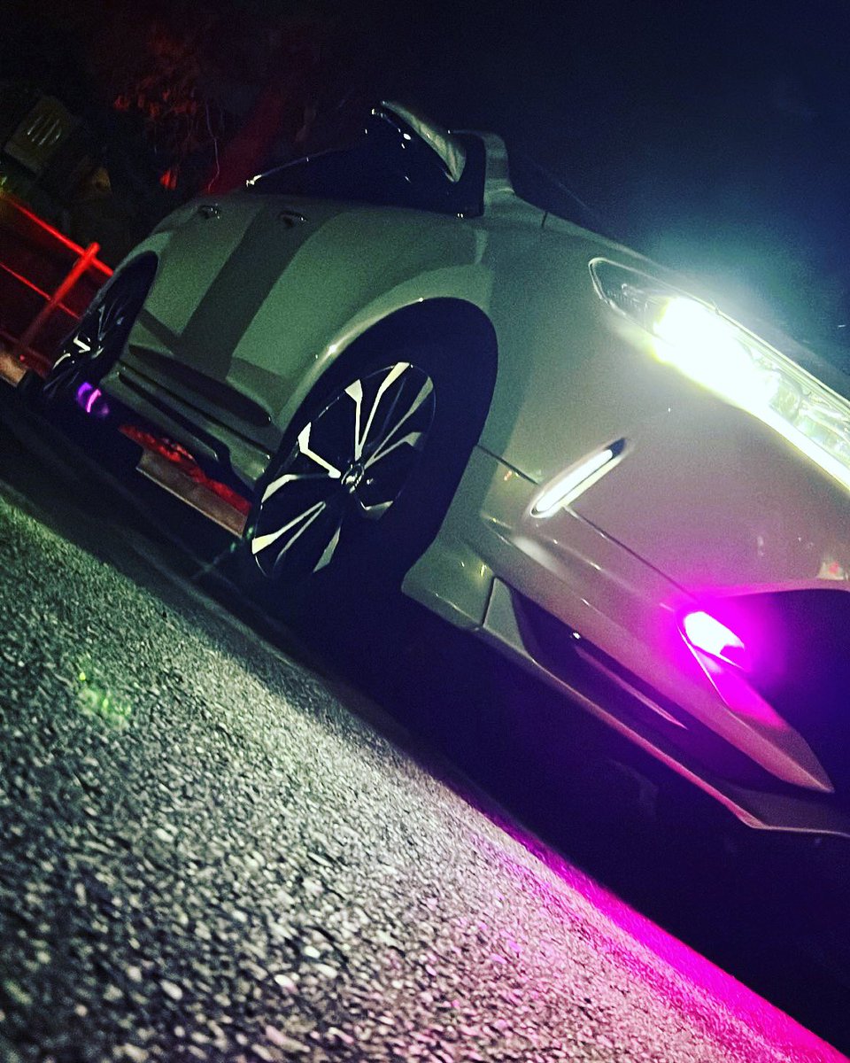monmoncr5's tweet photo. @ars___ooOO26 自分もハリアー乗ってます🚗 https://t.co/X40Y1bukRF