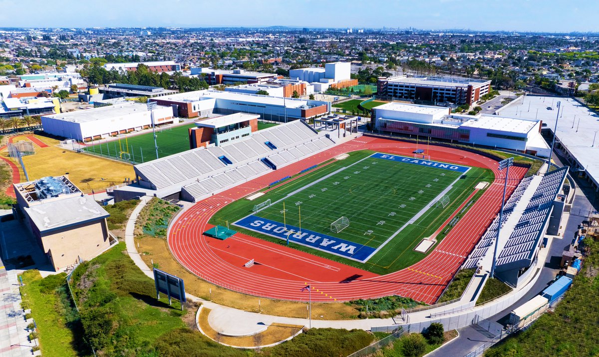 DeanLof's tweet photo. Will be a nice Saturday April 1st at ECC's Murdock Stadium for the Dave Shannon T &amp; F Invitational! Throws 11:00am; jumps 2:00; running 3:15 and going under the lights.  Named in honor of former coach and administrator Shannon @ECCWarriors @breezepreps @jhalljr27 @PrepCalTrack https://t.co/q3FS14SwWi