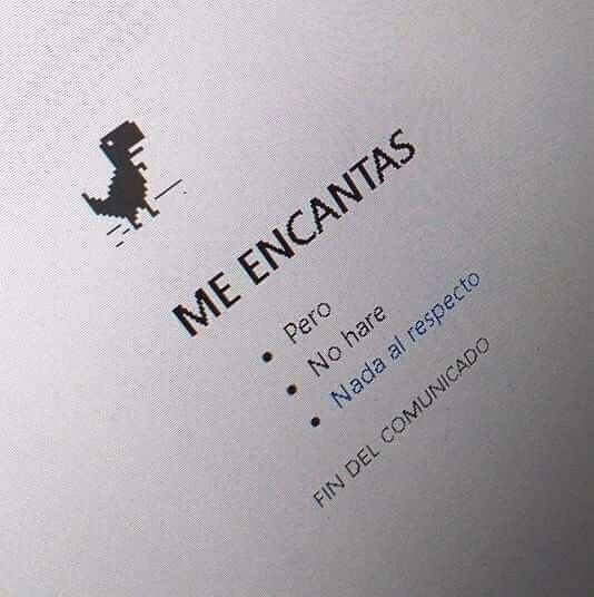 Guarromantico_'s tweet photo. *Empieza a gustarme alguien* https://t.co/DUqQJnX7l4