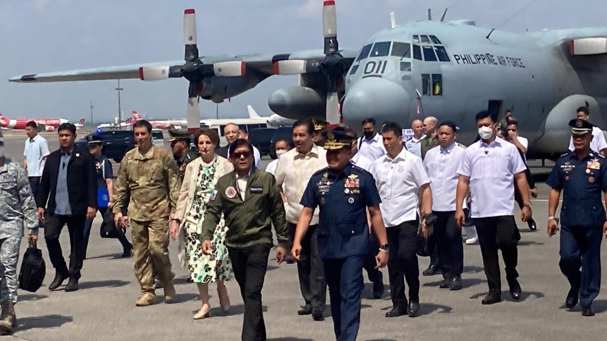 Inquirer on Twitter "In his talk to the troops at the Clark Air Base