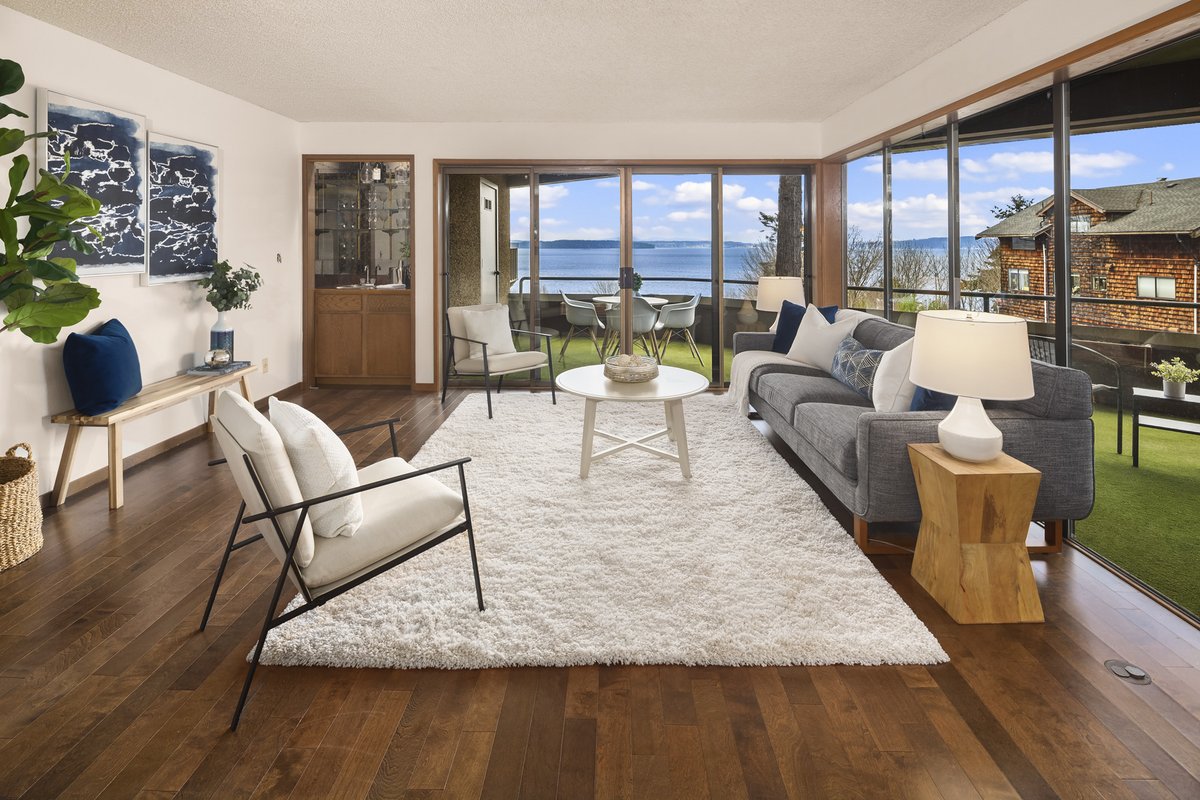 truexproperties's tweet image. Welcome home to West Seattle's hidden gem of a condo building! Tucked away in the Seaview neighborhood this prized location has glorious views of the sound, sunsets and the Olympic Mountains. bit.ly/3M9qePk #justlisted #theresatruexproperties
