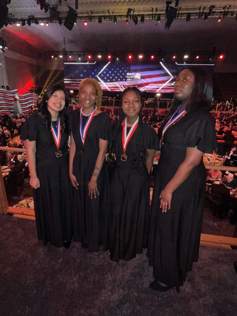 Our 2023 National Scholars received their medallions ahead of tonight’s Awards Induction Ceremony. We are so proud of what they’ve achieved and can’t wait to see what’s in store for them. #HoratioAlgerAwards