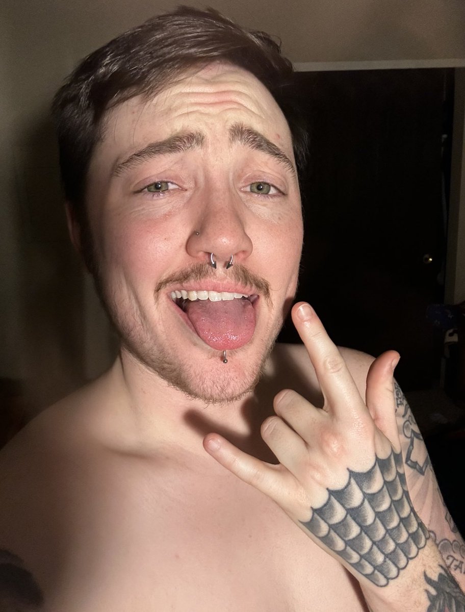 Spadez_h's tweet image. #TransDayOfVisibility 
very proud to be who i am and where i am today🖤🏳️‍⚧️
truly living my best authentic life now🥹🫶🏼