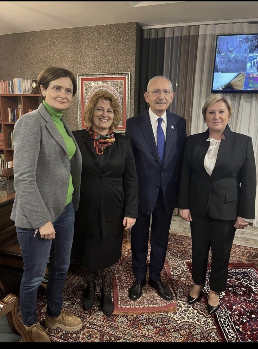 Allahım size akıl fikir versin yaa bu nedir ya varsa bir çözümü istifa etsin vallaha başkası olsun aday bence <a href="/azizcelhan/">azizcelhan</a>  şakamı bu adam yaa 😡