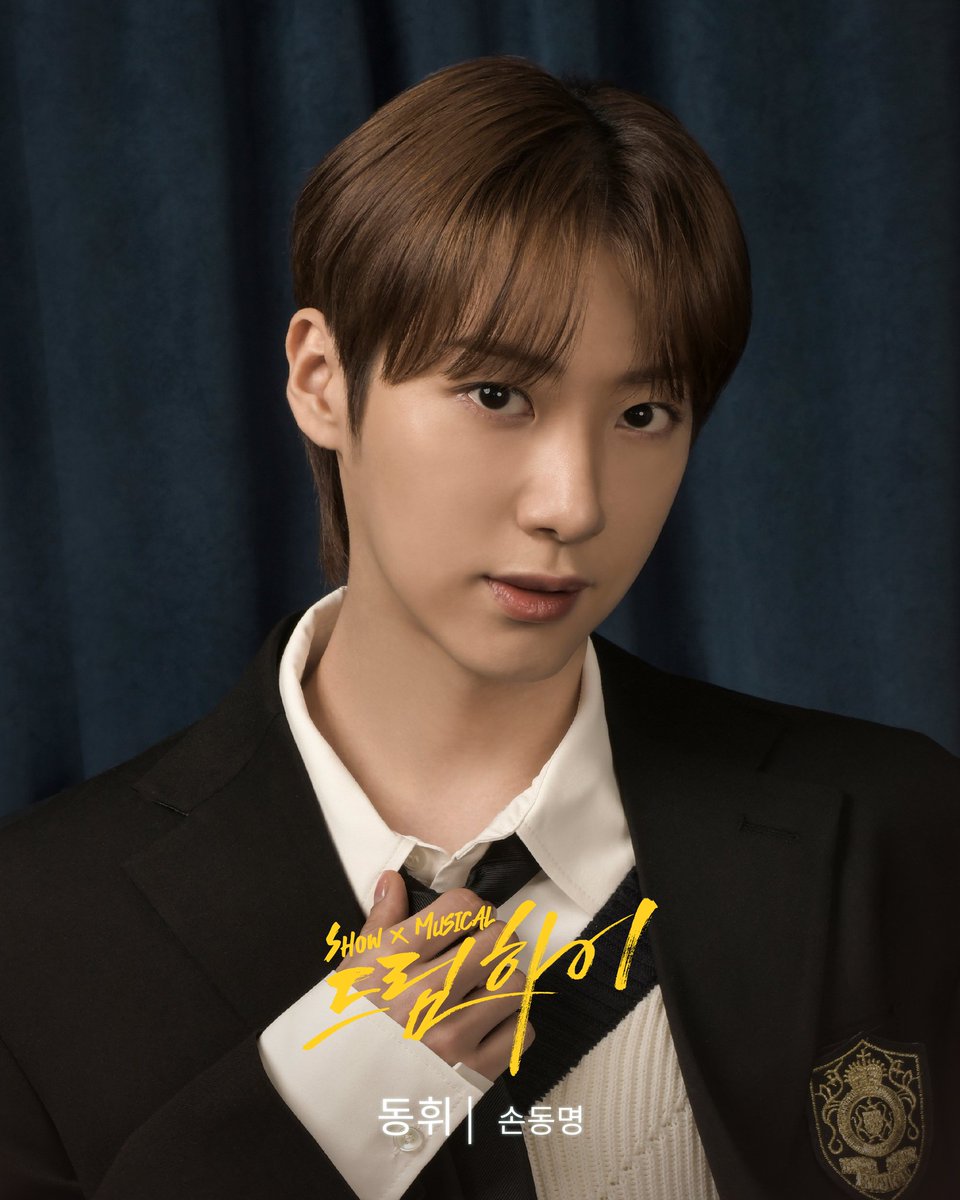 OneweColombia's tweet photo. #ShowMusicalDreamHigh

Papel de Donghwi | #SonDongMyeong

𝙒𝙝𝙤 𝙞𝙨 𝙉𝙚𝙭𝙩 𝘿𝙧𝙚𝙖𝙢 𝙝𝙞𝙜𝙝??
2023. 5. 13. ~ 7. 23. Centro de Arte Kwanglim, sala BBCH

#ShowMusicalDreamHigh #Estreno
#Show #Musical #DreamHigh #CentroDeArteKwanglim #SalaBBCH
#Artone https://t.co/hG9eMP8MIL