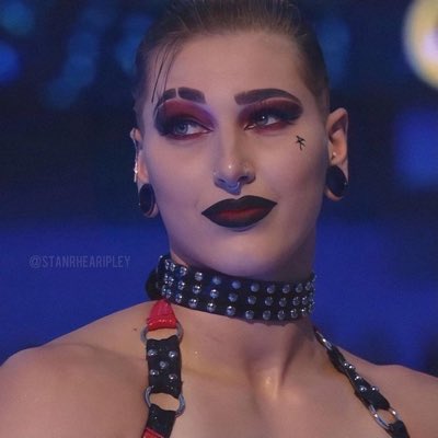 #NewProfiePic temporally for wrestlemania