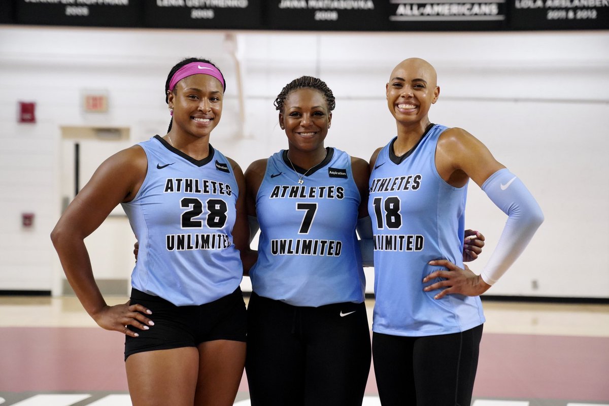 Louisville Volleyball tweet media