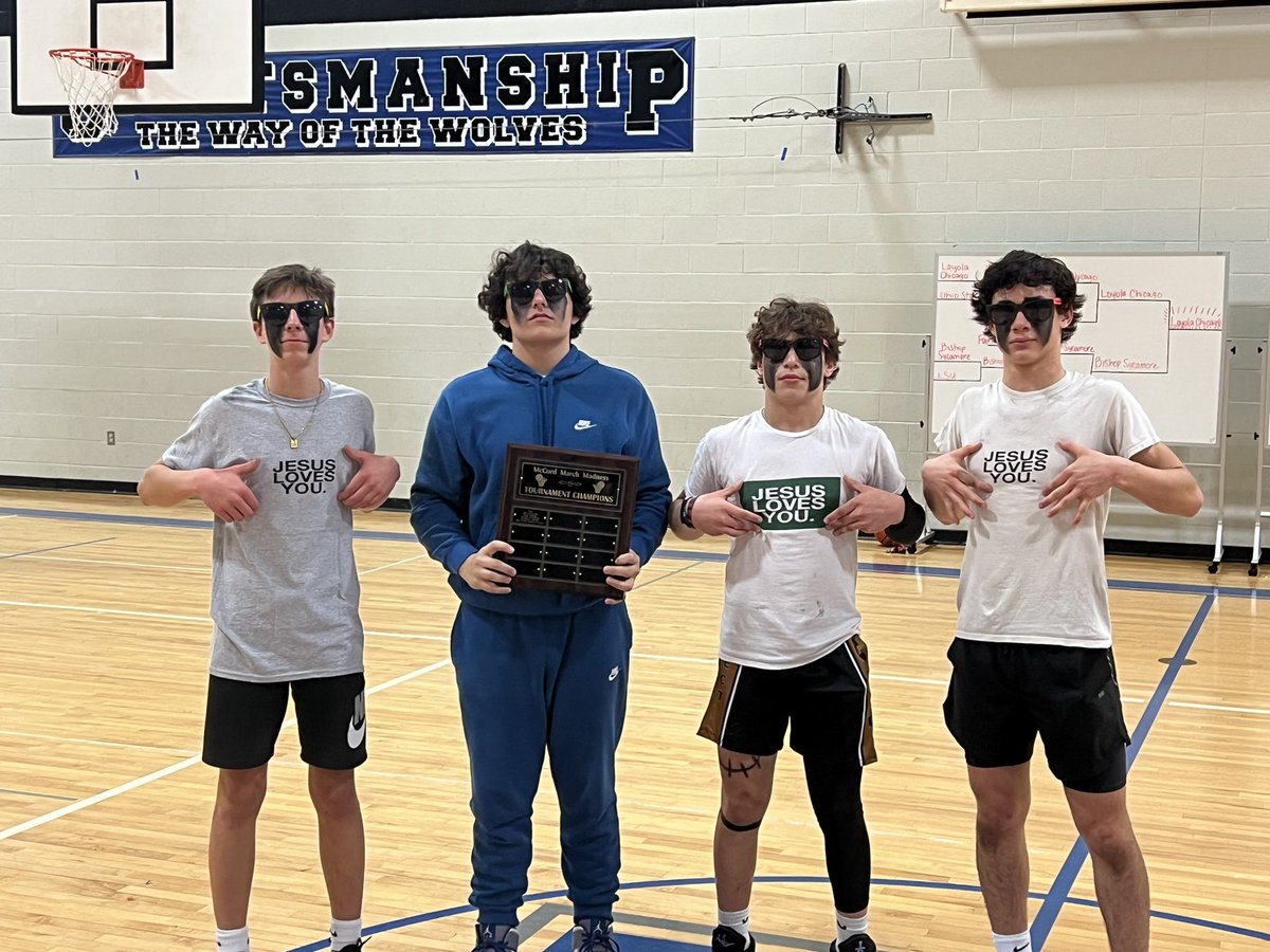 Meg_Kirs's tweet photo. @McCordMiddle Annual March Madness Tournament! Our 7th grade Loyola Chicago team won the student tournament. They werenโt so lucky against the staff team๐ #readyforspringbreak https://t.co/Dna0Er4DZJ