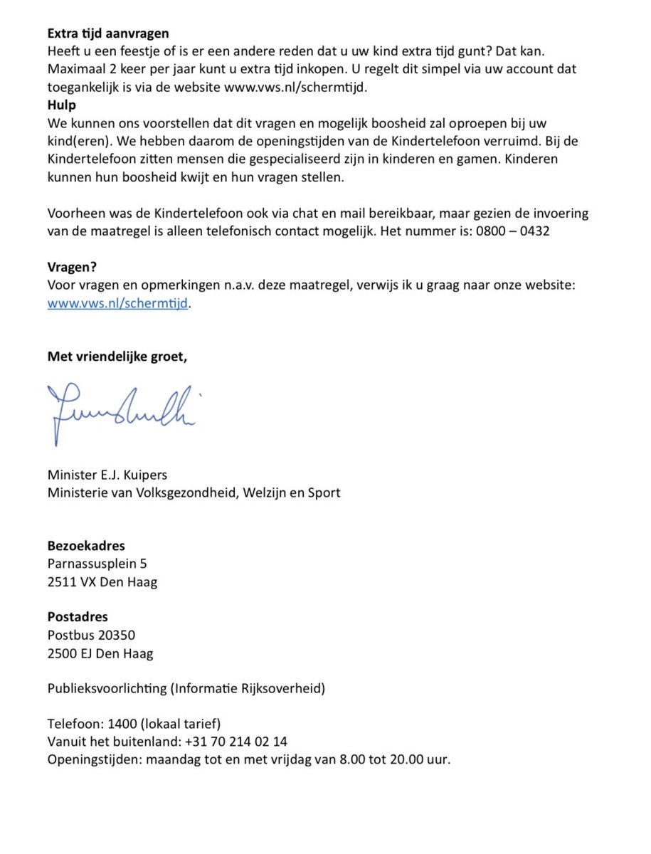 ‘Liefjes, we hebben post van het ministerie! Tablet uitzetten! ’ 🤣 #schermtijd #1april