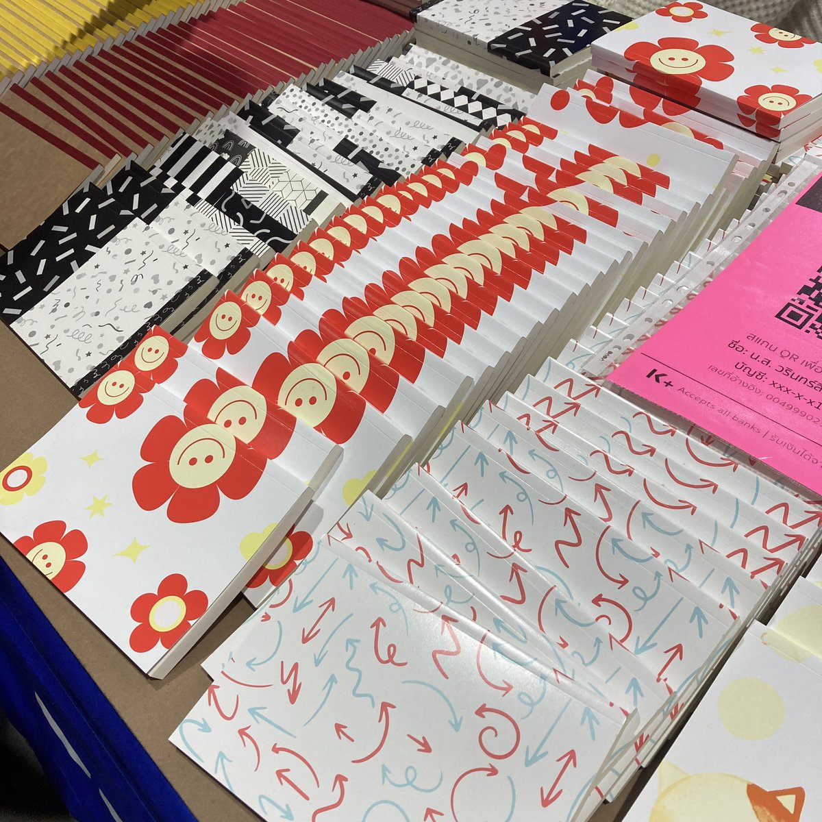 แก!!! สมุดโน้ตขีดละ 10฿
ค่าหิ้วเล่มละ 5฿ เหมา ๆ 50฿
ทักมาสอบถามได้เค้าอยู่ในงานคับ🙇🏻‍♀️💖
#งานหนังสือ66 #รับหิ้วงานหนังสือ #งานสัปดาห์หนังสือครั้งที่51 
#งานสัปดาห์หนังสือแห่งชาติครั้งที่51 #งานหนังสือ #รับหิ้วมังงะ #รับหิ้วนิยาย #ส่งต่อหนังสือ #หนังสือมือสอง #รับหิ้ว #gmmouting2023