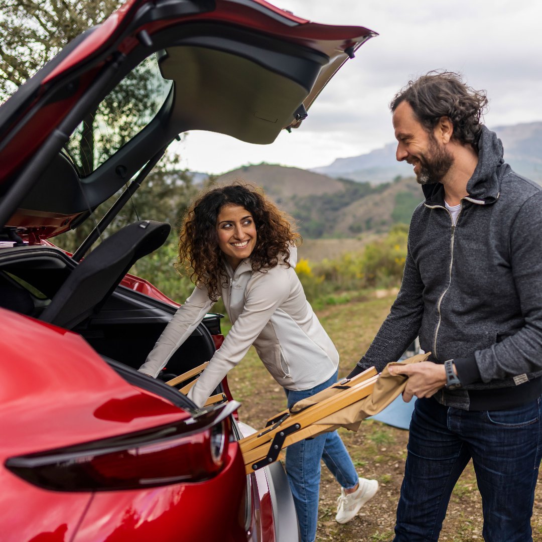 Mazda_Europe's tweet image. When the rain throws a spanner in the works, the #Mazda #CX30 is there for you. Quickly pack your camping gear into the spacious boot before you get wet and off you go! #SpringRain #AprilShowers