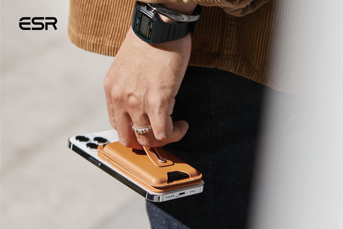 esrtechofficial's tweet photo. Snap on. Get on.

Our Find My wallet features powerful built-in magnets with 1,500 g of holding force, more than double the strength of the official MagSafe Wallet 🧲

Get yours now for iPhone 12 series or later! 🙌 https://t.co/5gyj5HfZTz

#ESR #ESRgear #geowallet #kickstarter https://t.co/yyscDpPDJ5