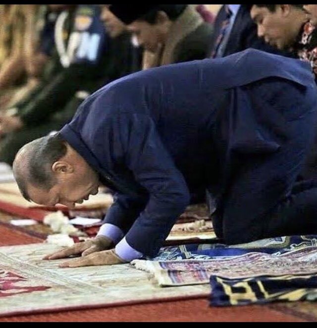 Geceniz Hayr ola…🌙