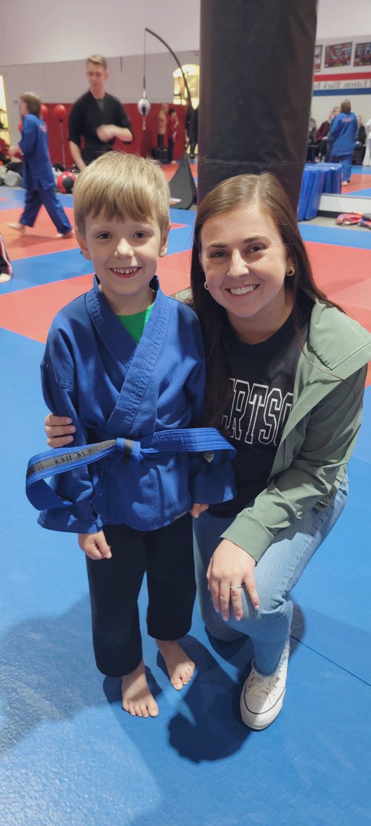 Ashley Vinz tweet media