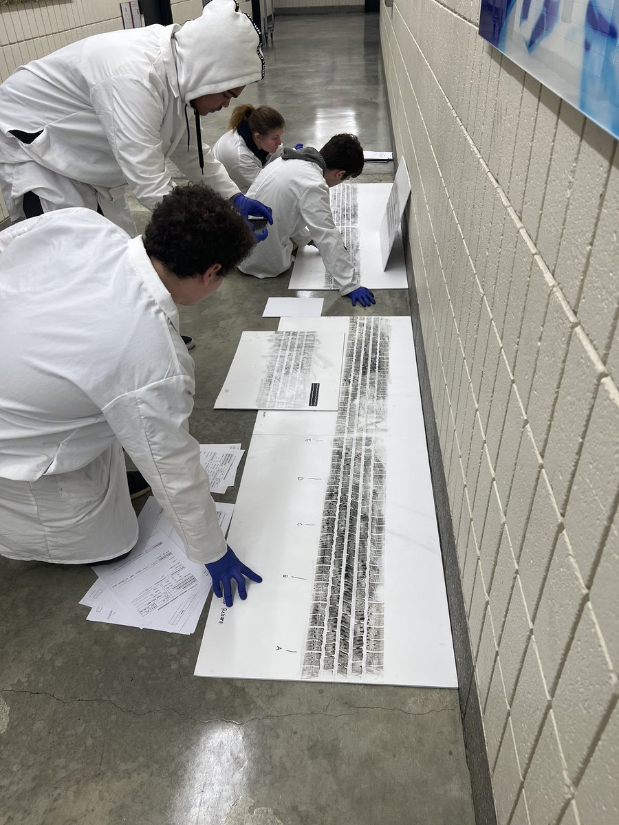 unewhavenforen1's tweet image. Our students practice with these newly-inked tire tread impressions to document the class and potentially unique characteristics in these patterns for investigative use!

#UNewHaven #forensicscience #forensictechnology #unewhavenforensics #tiretreadpatterns #investigation