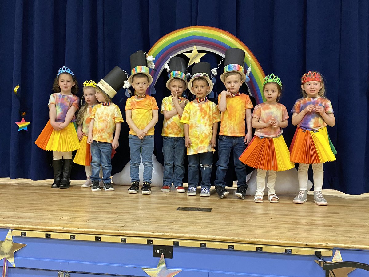 MrsSmuda's tweet photo. Walking the runway in our rainbow shirts, paper tutu’s, tiara’s and top hats to celebrate the Clothing Study. #RainbowFriends #BarnegatInspires @LMDS_preschool https://t.co/hMtywGTXww