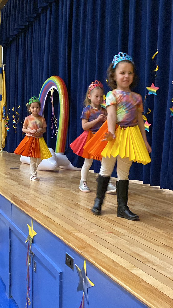 MrsSmuda's tweet photo. Walking the runway in our rainbow shirts, paper tutu’s, tiara’s and top hats to celebrate the Clothing Study. #RainbowFriends #BarnegatInspires @LMDS_preschool https://t.co/hMtywGTXww