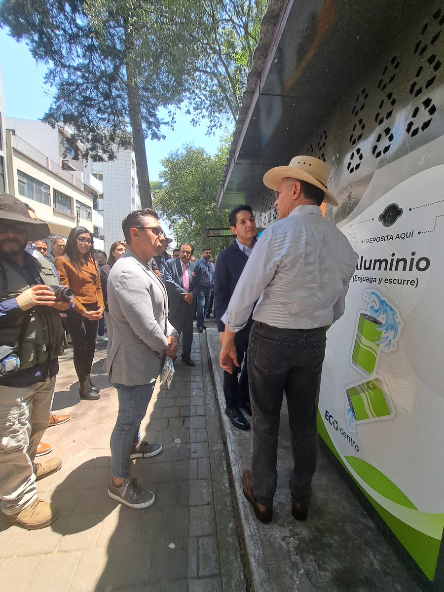 En el Marco del Día Mundial Cero Desechos, ♻️  🌎 el día de hoy en colaboración con <a href="/tetrapakmx/">Tetra Pak México</a> y el acompañamiento del Dr. <a href="/RaymundoMC/">Raymundo Martínez Carbajal</a> inauguramos el 1er ecocentro ecológico hecho 100% de material reciclable en el Estado de México, promoviendo con ello una economía circular.