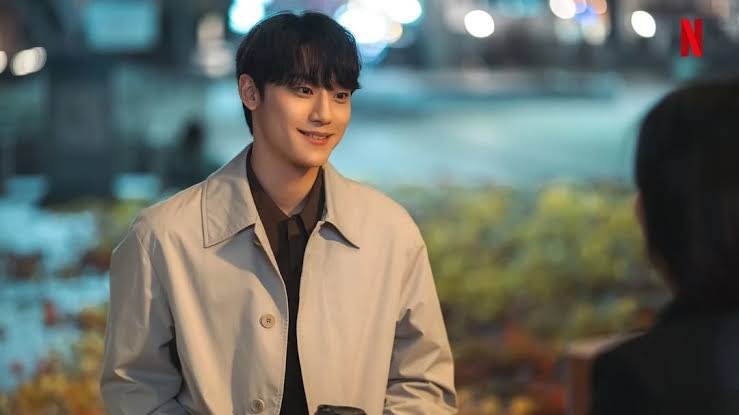 UnderbedDara's tweet photo. มีข่าวรับวันที่ 1 เมษายน จาก #Dispatch ว่าตอนนี้นุ้งโดฮยอนของนูน่า กำลังออกเดท!

ผู้หญิงคนนั้นคืออิมจียอน (พัคยอนจิน) ทั้งคู่ร่วมงานกันในซีรีส์ #TheGlory 

#ใต้เตียงดารา https://t.co/HZ1NG7xXl2