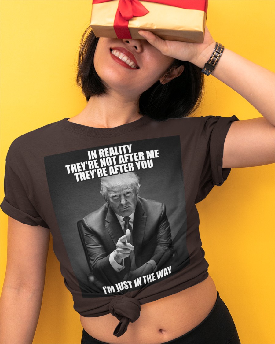 Simo03852218's tweet photo. IN REALITY THEY'RE NOT AFTER ME THEY'RE AFTER YOU
I'M JUST IN THE WAY
https://t.co/bK8XkNWTpT

#trump
#TrumpIndicted #TrumpForPrison https://t.co/5mkn3A8CmN