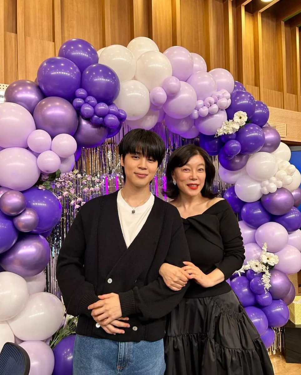 PurpleStationMX's tweet photo. Parte 2

#Jimin #Jimin_Face #PowerTime #ChoiHwajungs #ParkJimin #SetMeFree_Pt2 #LikeCrazy #BTS #BTSARMY #BTSJIMIN 

💐🐟ClauJin💋✨ https://t.co/p2GDPVEaQI
