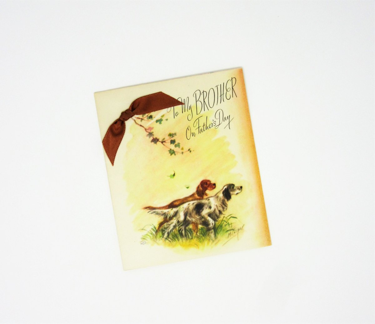 antiquelove22's tweet photo. Vintage Unused Fathers Day Greeting Card To My Brother Featuring Two Artist Drawn Hunting Dogs Tracking a Pheasant Real Fabric Embellishment https://t.co/vF7P0BUpK8 #Vintage #Etsy #FathersDayCard https://t.co/NljTpLrEMh