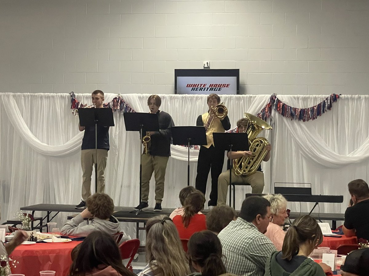 RCSTN_Fine_Arts's tweet photo. Great Pastapalooza event tonight @whhhspats. The @WHHeritageBand put a big dent in their uniform fundraising efforts and there were some great chamber performances. #WeAreRCSTN #RobCoMusic https://t.co/4IGzL5yUbM