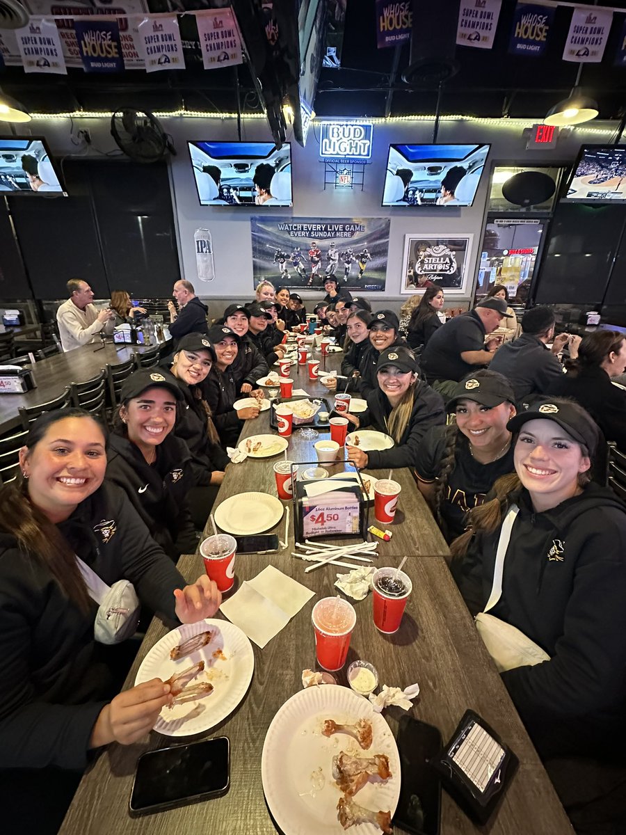ParkBuccaneerSB's tweet photo. Bucs win Game 1 7-3, 3 hits a piece for Anissa Corrales and Lala Romero, 2 hits and 2 RBIs for Danielle Farinas 💥 Game 2 is halted in the 7th inning due to running out of daylight, Bucs lead 9-4. Alana Van Dorn with her first HR as a Buc 🏴‍☠️ Happy Birthday to Game 2’s SP Cookie🥳 https://t.co/gPSDvNKuBO