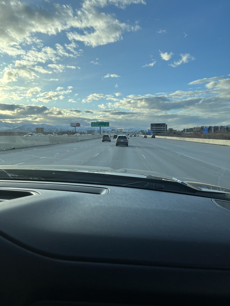 405farmer's tweet photo. Blasting right thru Salt Lake City after rush hour listening to Classic Rewind SXM.
Lots of cars have a “Just Married” sticker on them. Looks permanent. Guess it takes a while to build a collection 😂 #polywife #shldbmorman https://t.co/QNsaWnzK5M