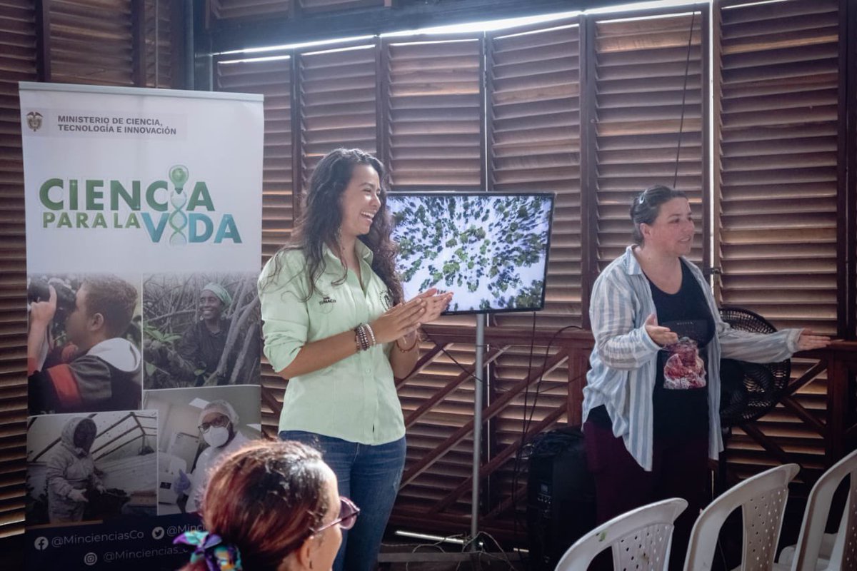 Clubes de Ciencia Colombia tweet media