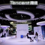 Tencent shares jump over 3 percent after Chinese regulators approve new games: Tencent Holdings' shares rose more than 3 percent on Friday after Chinese regulators approved mobile games published by the firm… #ImpeachTrump🚀🚀 #ParadigmReboot 
Original: heyabrowusgood 