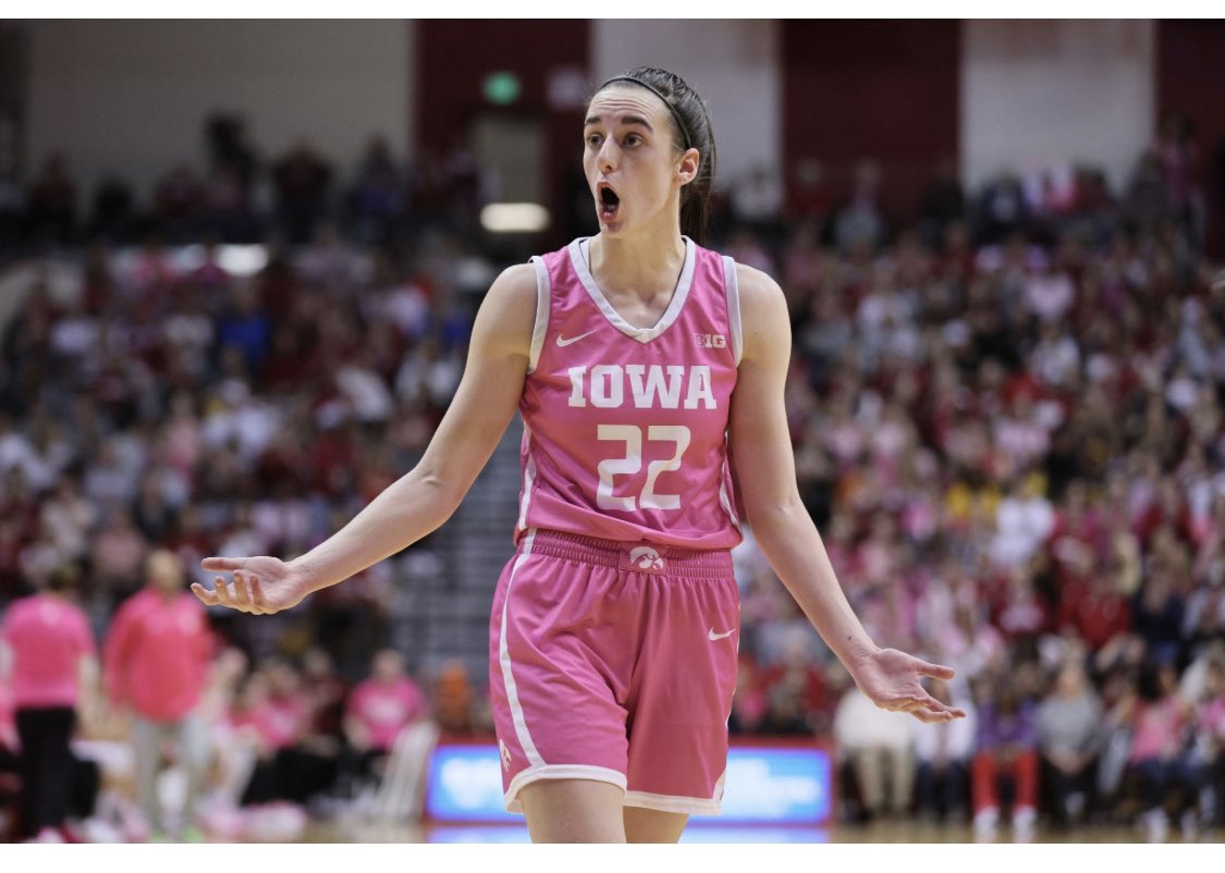 blog_tres's tweet photo. Shout out to Caitlin Clark congrats https://t.co/Ak3YbDw6TH