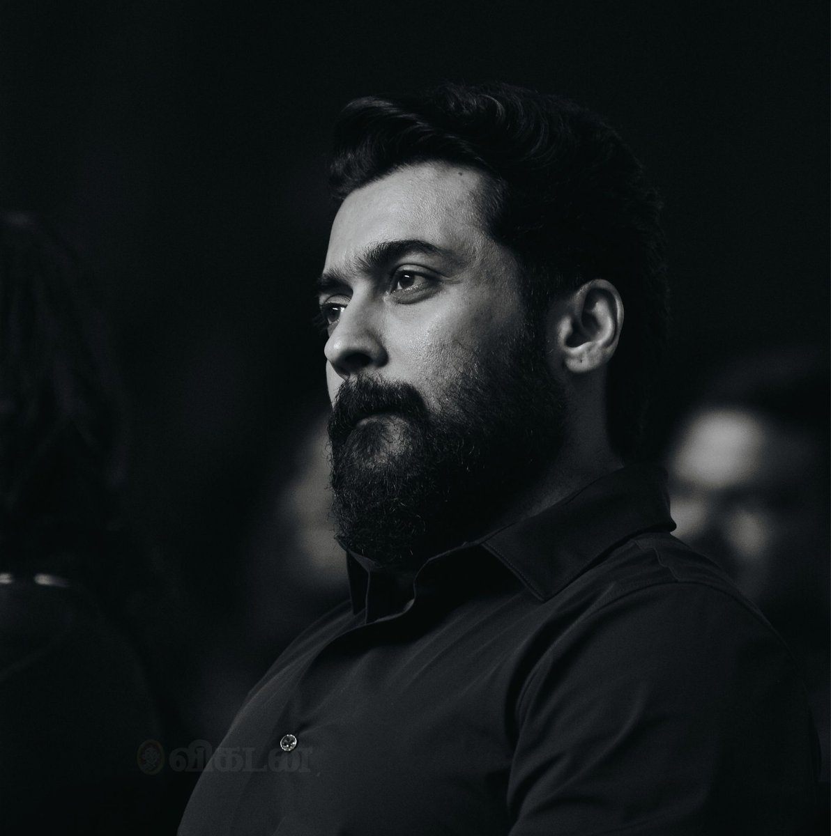 Exclusive pics from #AVAwards

@Suriya_offl 😍

#Suriya42