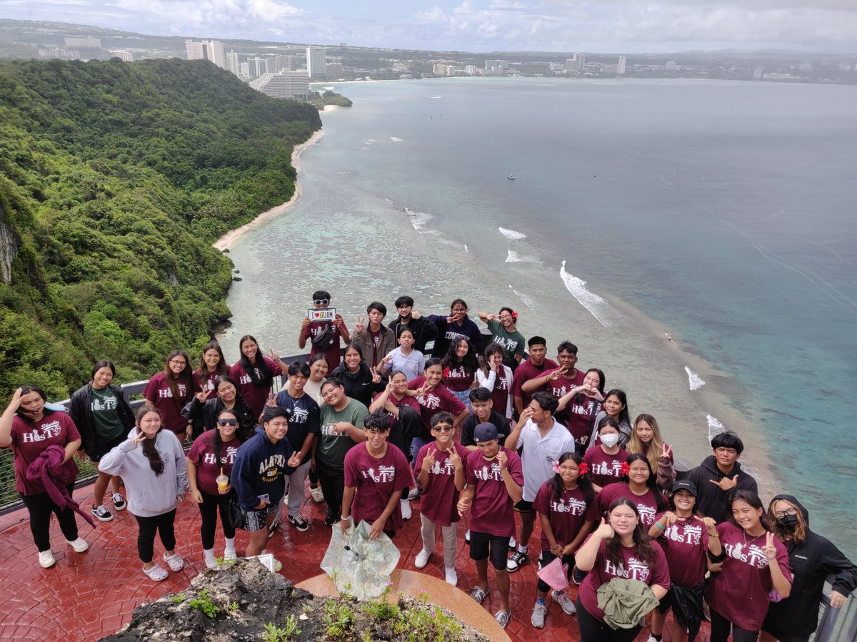 ericchong671's tweet photo. Finally, we were able to do our "Be A Tourist" field trip after two years of pandemic. We are so grateful to Two Lovers' Point for free admission to this iconic Guam sightseeing site. Students saw Guam through the eyes of a tourist. https://t.co/KUqNHc2830