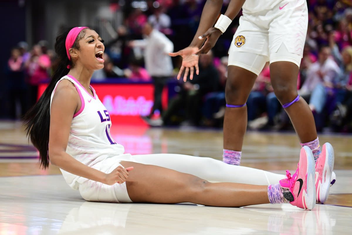 TevinStuddard's tweet photo. Hear me out for the women’s college game and the future of women’s basketball I’ve seen enough

LSU’s Angel Reese and Iowas Caitlin Clark give me Magic Johnson and Larry Bird vibes legendary on the biggest of stages https://t.co/57L3o4wrjt