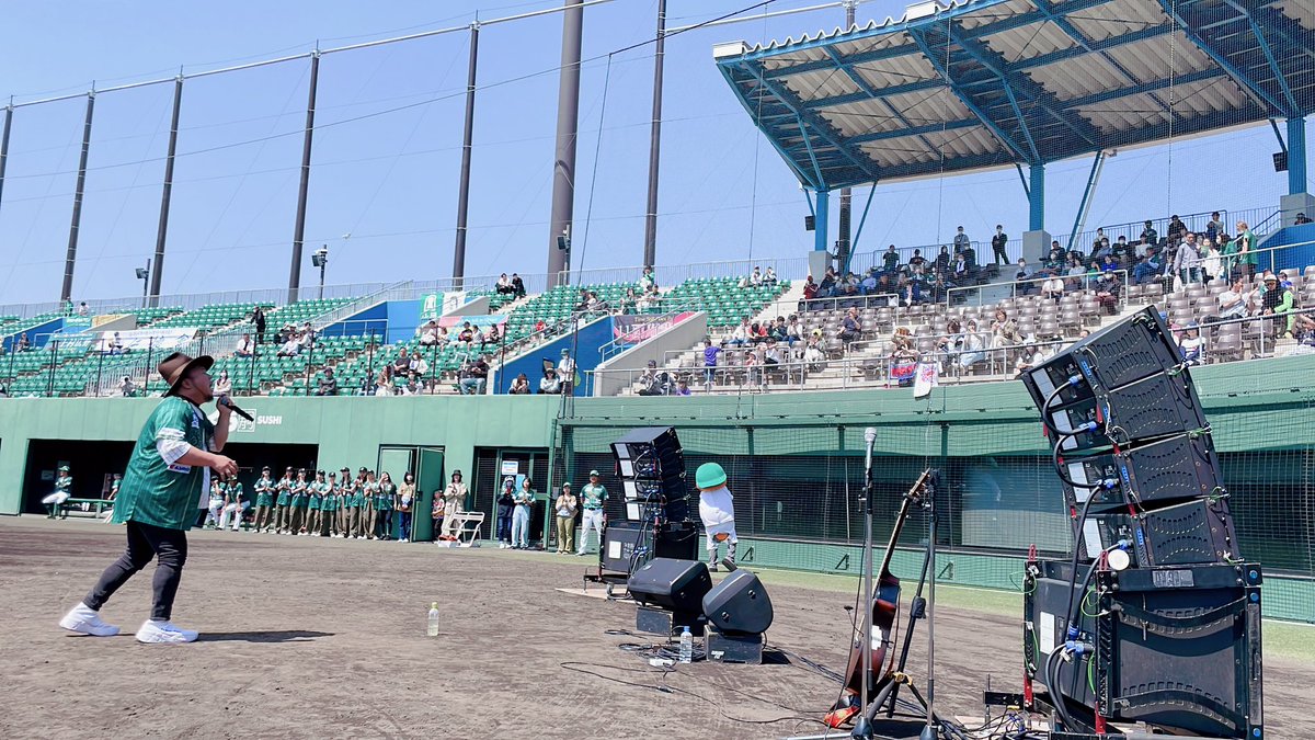 シュライクスのYouTube生配信に
間も無く登場です！！ 