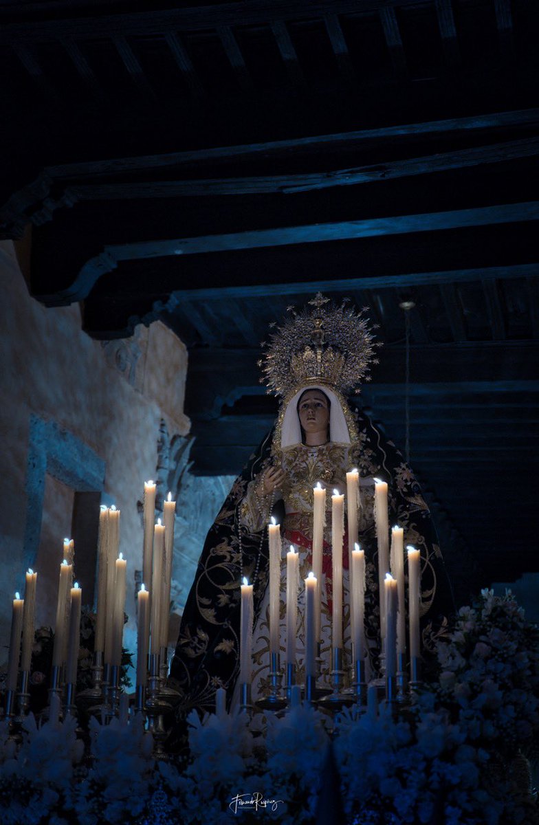 Soberana Emperatriz de los Cielos, mi alivio, mi paz, 
que tu humildad y entrega ante Dios Padre
marque nuestras vidas y sea ejemplo para nuestras almas.
#SpesNostra #Cuaresma2023✝️ #SemanaSantaCuenca 
📸 @fernando_ruiperez