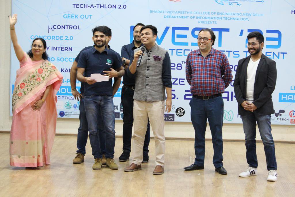 surajsingla333's tweet photo. And as I said, it was just the beginning!

I was invited at Bharati Vidyapeeth's College of Engineering to be the judge at #hack.it@BVP2.0 in @2023Bvest.
It was a great experience, saw some great and innovative ideas.

Keep growing! https://t.co/hLjhKNq9F1