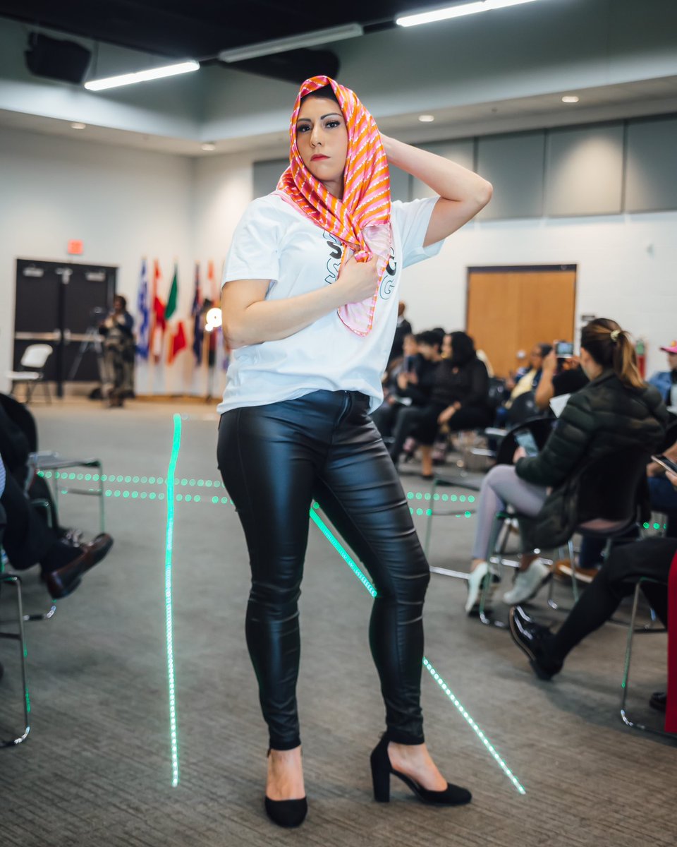 WagonBurning's tweet image. Find these looks on our site 
burningwagondesigns.com 

#indigenous #nativemodel #nativefashion #indigenousfashion #ndncountry #ndnterritory #burningwagondesigns #ribbonwork #corn