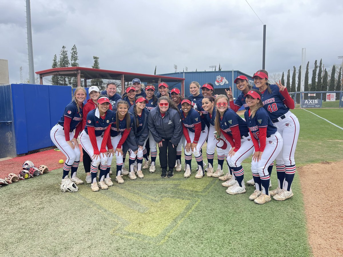 FresnoStateSB's tweet photo. We ❤️ our Athletic Trainer Rachel! Thank you for all your hard work.

#GoDogs | #ForTheV https://t.co/ARy4DWMith