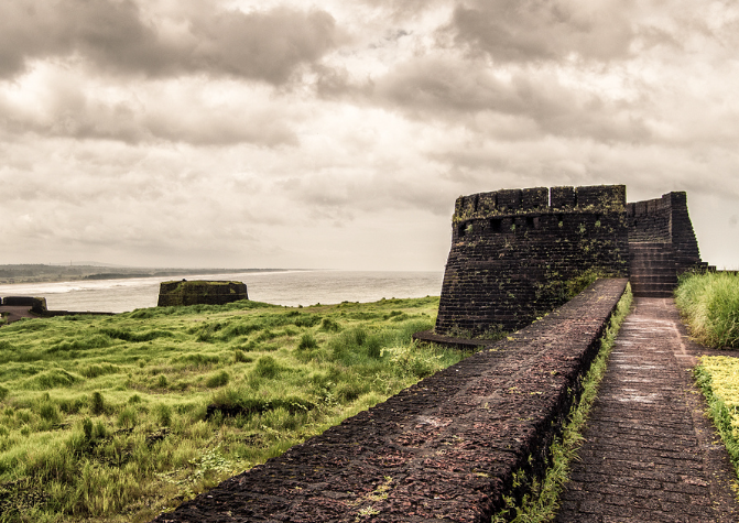 Indian_Hideouts's tweet photo. Step back in time and explore the majestic Bekal Fort, a historic treasure perched on the tranquil shores of Kerala #India #BekalFort #Kerala #Travel #IncredibleIndia #Indianhideout https://t.co/25iM18rRSX