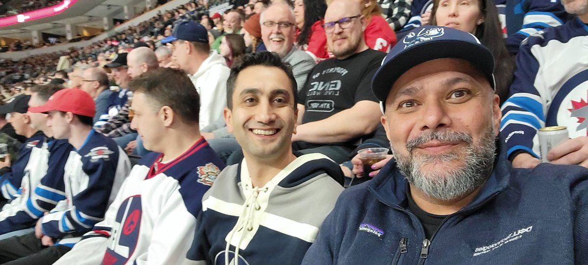 kanj_82's tweet photo. a fantastic night of hockey, laughter, and great conversations. Thank you for making it a night to remember
#iwork4dell https://t.co/g3j9M4b8lc